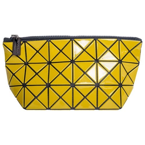 Pre-owned Issey Miyake Clutch Bag In Yellow