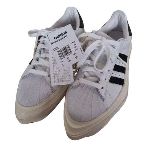Pre-owned Adidas Originals Patent Leather Trainers In White