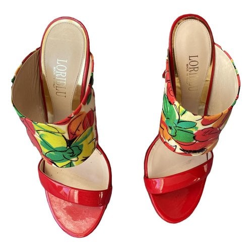 Pre-owned Loriblu Leather Mules In Red