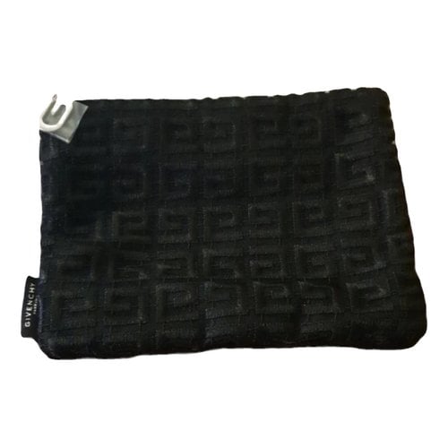 Pre-owned Givenchy Clutch Bag In Black
