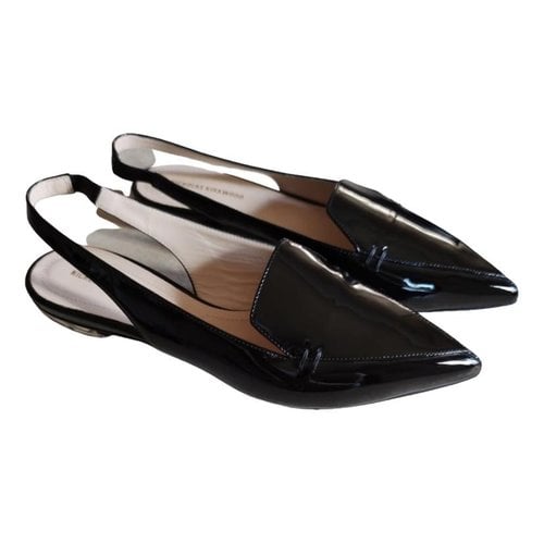Pre-owned Nicholas Kirkwood Patent Leather Flats In Black