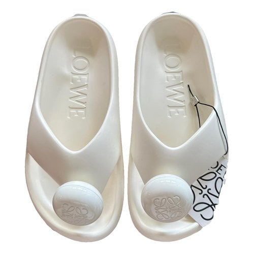 Pre-owned Loewe Flats In White