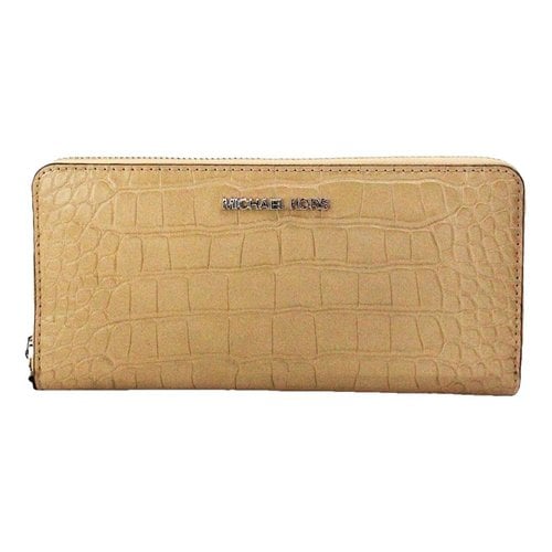 Pre-owned Michael Kors Jet Set Leather Wallet In Brown