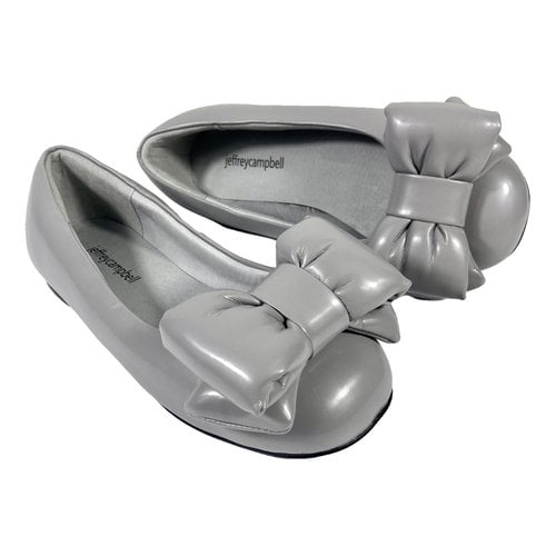 Pre-owned Jeffrey Campbell Vegan Leather Flats In Grey