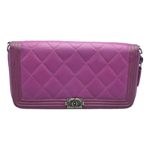Pre-owned Chanel Wallet On Chain Timeless/classique Leather Handbag In Purple