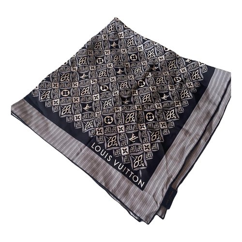 Pre-owned Louis Vuitton Silk Scarf In Black