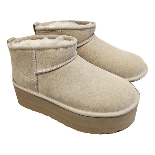 Pre-owned Ugg Snow Boots In Beige