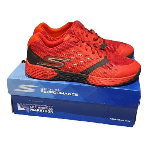 Pre-owned Skechers Cloth Low Trainers In Red