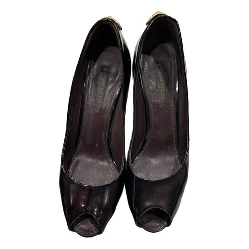 Pre-owned Louis Vuitton Patent Leather Heels In Purple