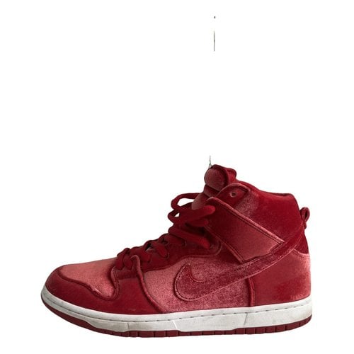 Pre-owned Nike Sb Dunk High Trainers In Red