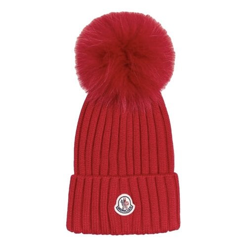 Pre-owned Moncler Fox Cap In Red