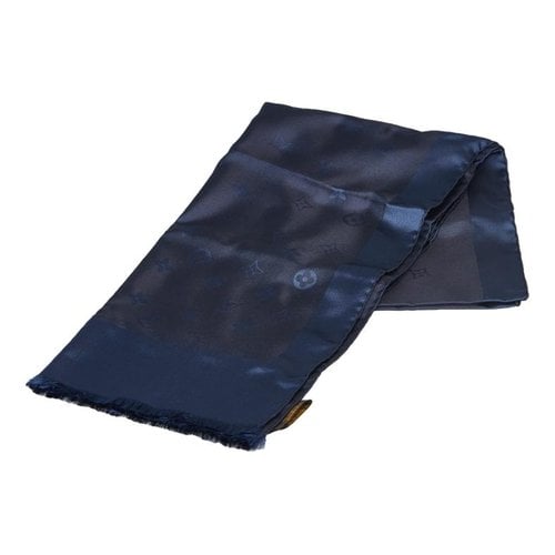 Pre-owned Louis Vuitton Silk Scarf In Blue