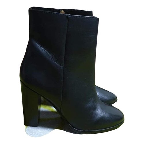 Pre-owned Kurt Geiger Leather Mocassin Boots In Black