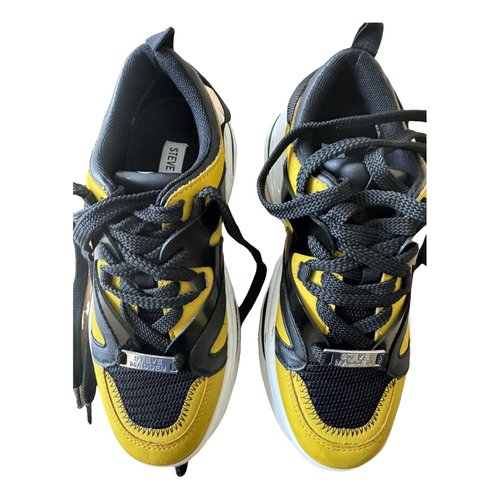Pre-owned Steve Madden Trainers In Yellow