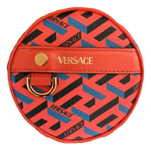 Pre-owned Versace Leather Purse In Red
