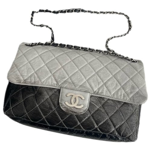 Pre-owned Chanel Vinyl Handbag In Grey