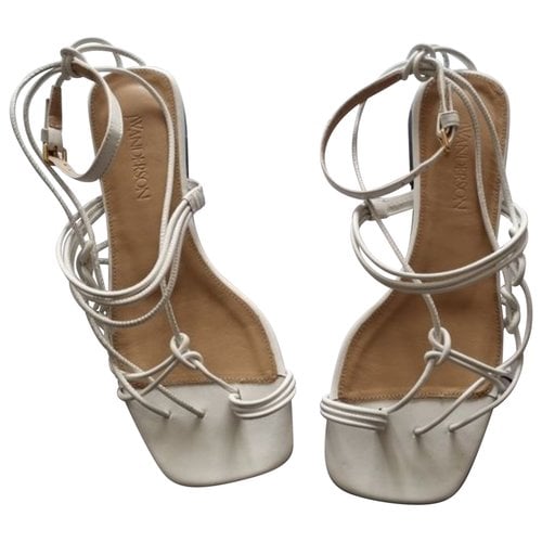 Pre-owned Jw Anderson Leather Sandal In White