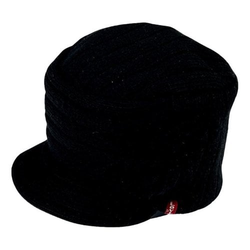 Pre-owned Levi's Hat In Black