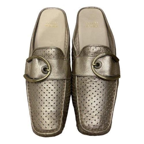Pre-owned Stuart Weitzman Leather Mules & Clogs In Gold