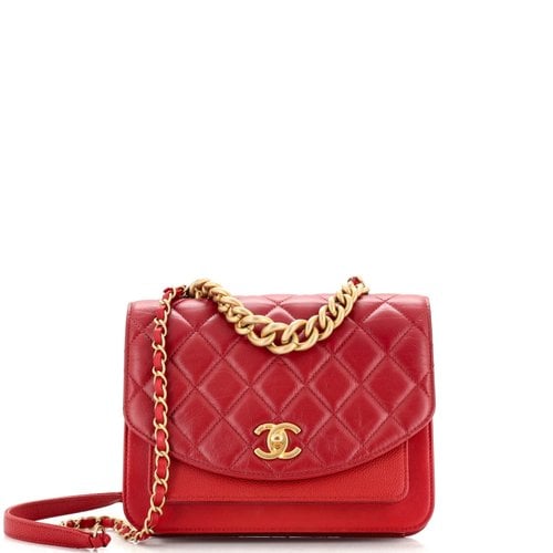 Pre-owned Chanel Leather Handbag In Red