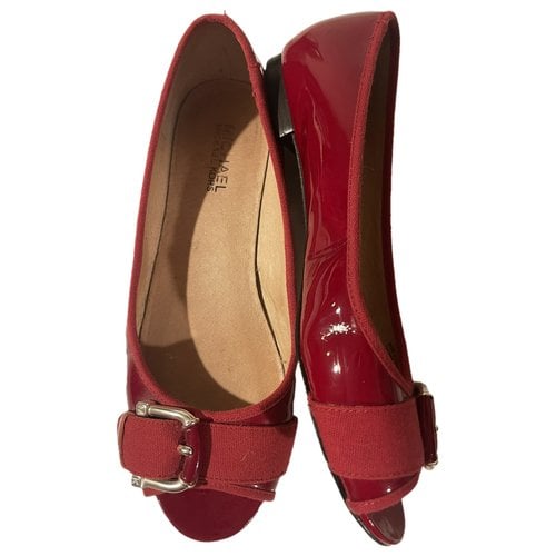 Pre-owned Michael Kors Patent Leather Ballet Flats In Red