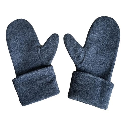 Pre-owned Totême Cashmere Mittens In Grey