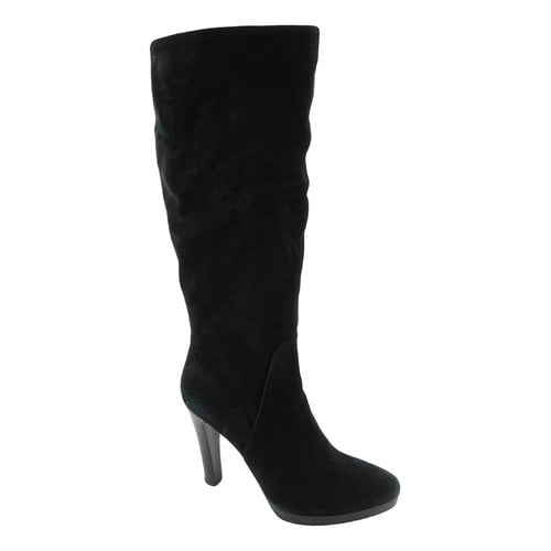 Pre-owned Charles David Boots In Black
