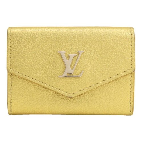 Pre-owned Louis Vuitton Leather Purse In Gold