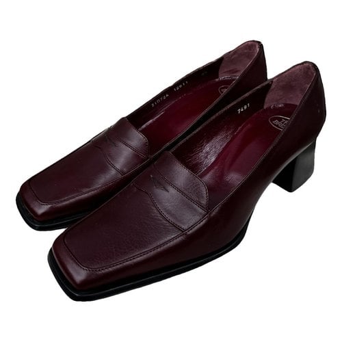 Pre-owned The Bridge Leather Flats In Burgundy