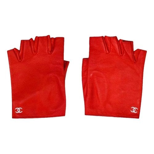 Pre-owned Chanel Leather Gloves In Red