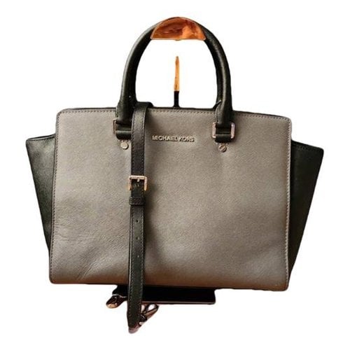 Pre-owned Michael Kors Selma Leather Handbag In Grey