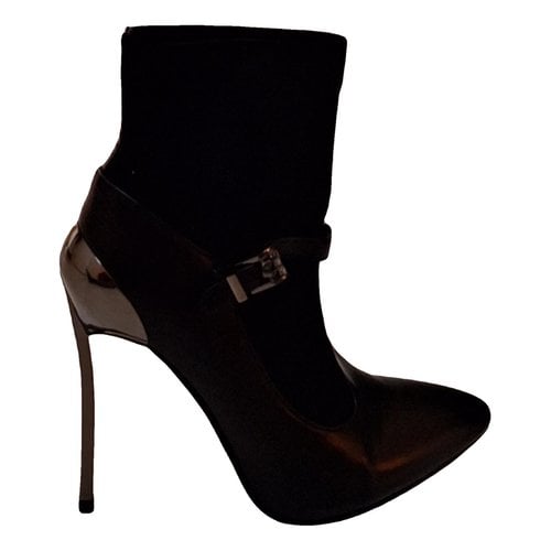 Pre-owned Fred Vegan Leather Ankle Boots In Black