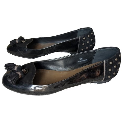 Pre-owned Tod's Patent Leather Ballet Flats In Black