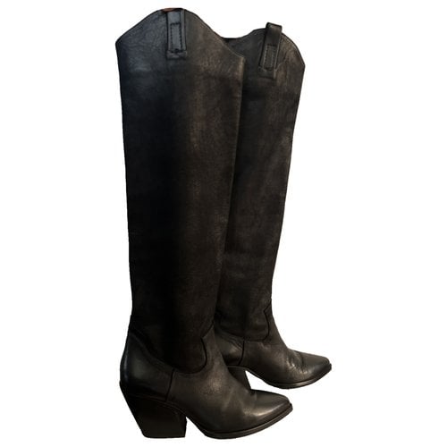 Pre-owned Elena Iachi Leather Boots In Black
