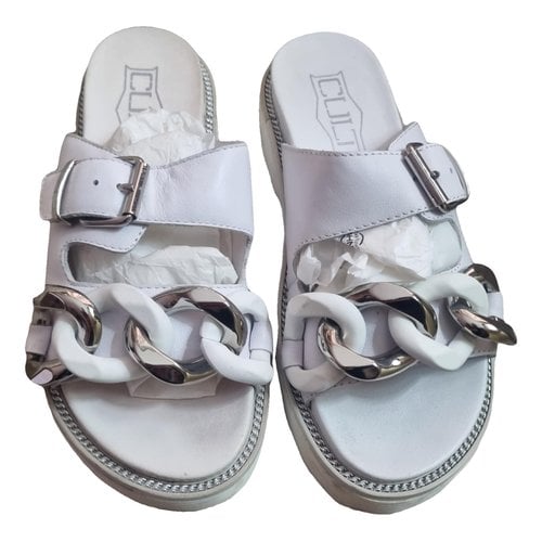 Pre-owned Cult Leather Mules In White