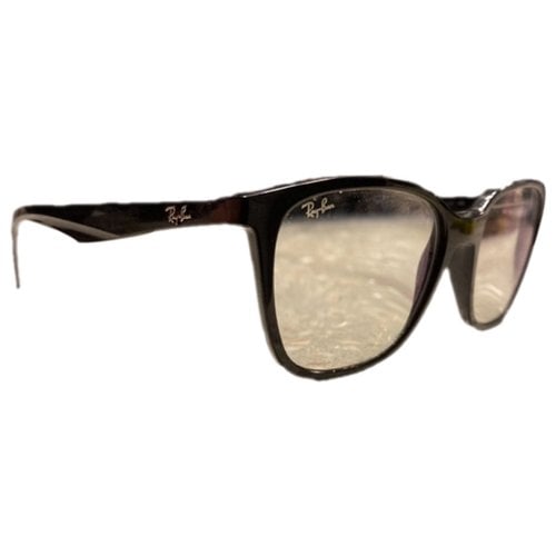 Pre-owned Ray Ban Square Sunglasses In Black