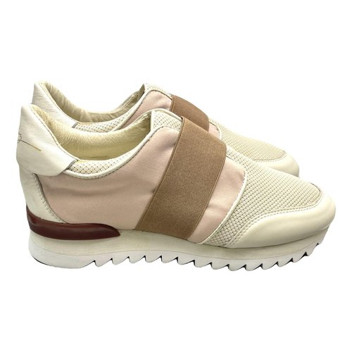 Pre-owned Lola Cruz Leather Trainers In Beige