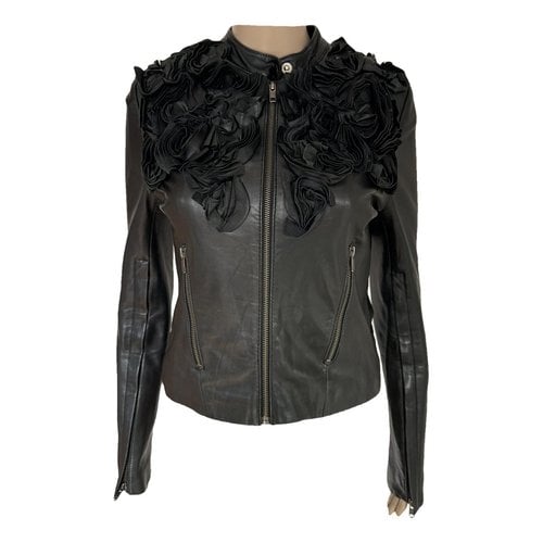Pre-owned Givenchy Leather Short Vest In Black