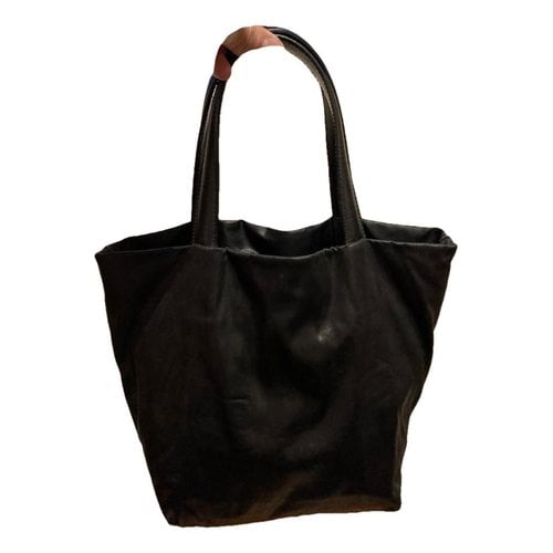Pre-owned Kallisté Cloth Handbag In Black