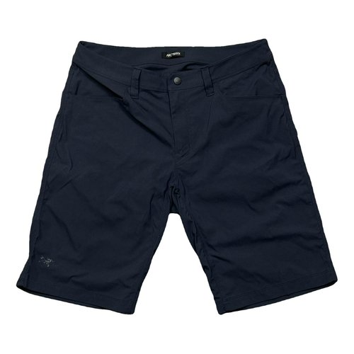 Pre-owned Arc'teryx Short In Navy