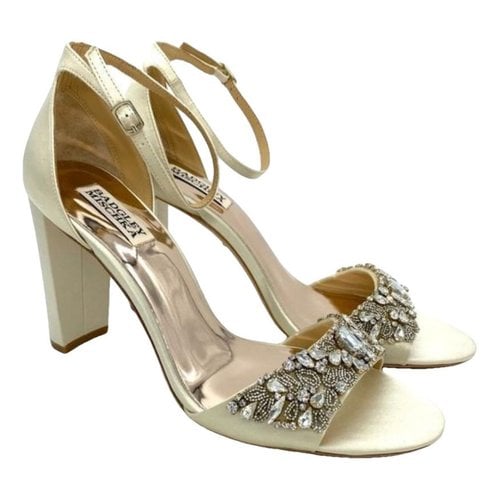 Pre-owned Badgley Mischka Cloth Heels In Other