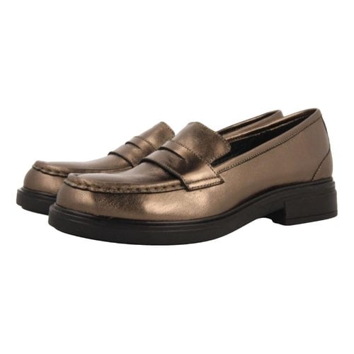 Pre-owned Gioseppo Leather Flats In Metallic