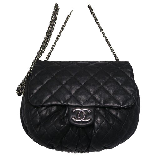 Pre-owned Chanel Chain Around Leather Crossbody Bag In Black