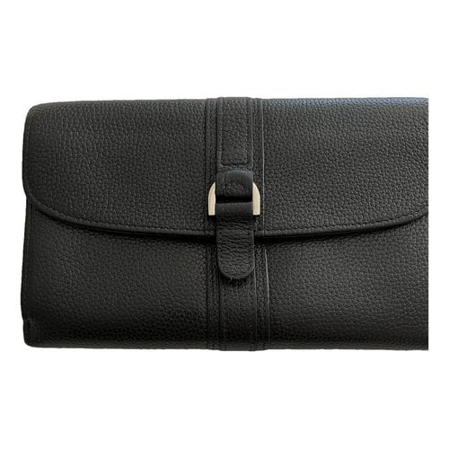 Pre-owned Longchamp Leather Wallet In Black