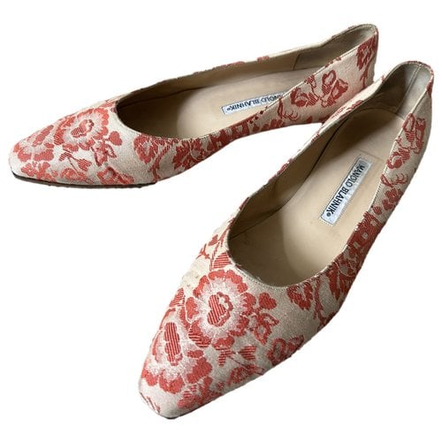Pre-owned Manolo Blahnik Cloth Ballet Flats In Pink