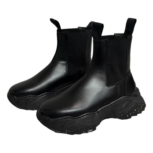 Pre-owned Vivienne Westwood Leather Ankle Boots In Black