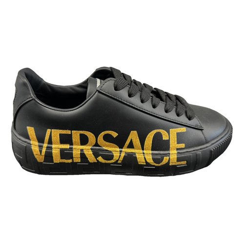 Pre-owned Versace Leather Trainers In Black