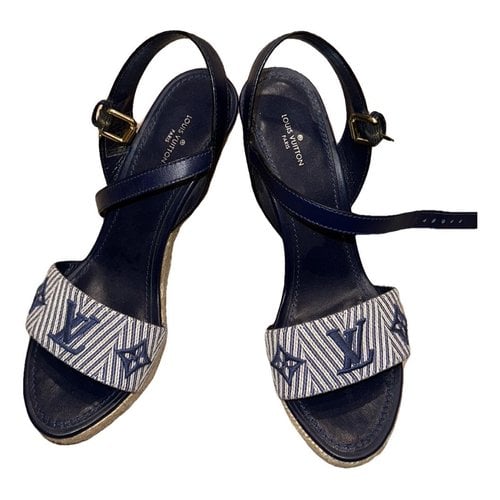 Pre-owned Louis Vuitton Cloth Heels In Blue
