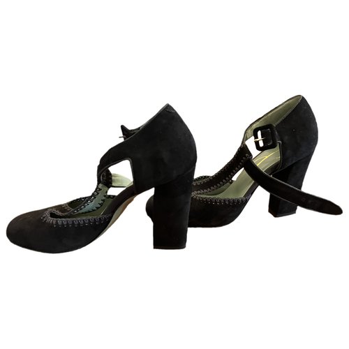 Pre-owned Paola D'arcano Heels In Black