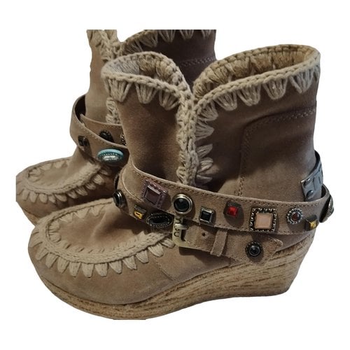 Pre-owned Mou Boots In Camel